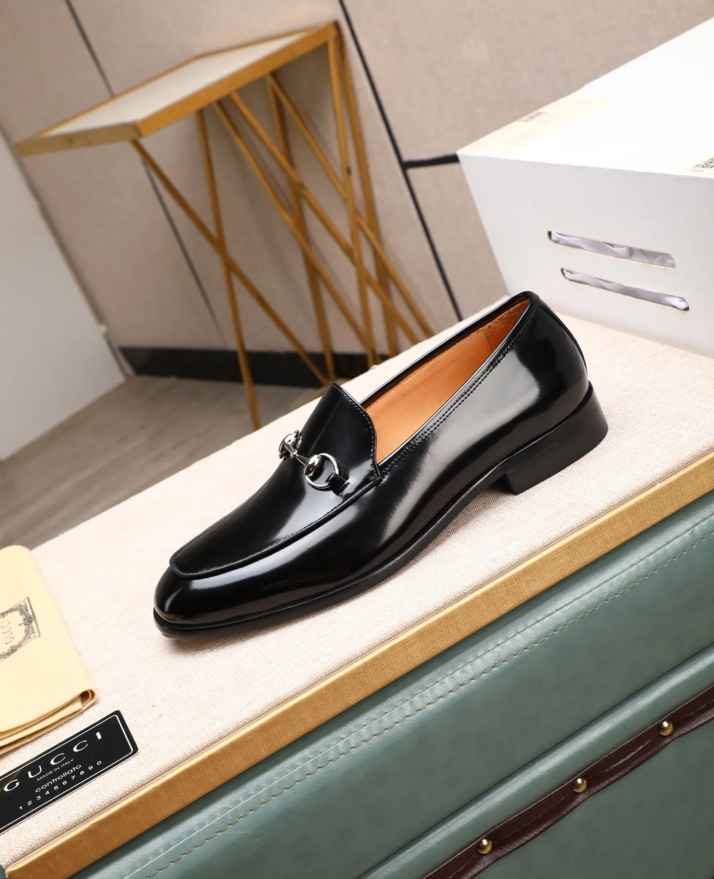 Men's shoes 💰620 📛📛Original version (water-dyed cowhide) Gucci GUCCI official website formal shoes 🌀 Italy 🇮🇹 imported cowhide ➕ top imported water-dyed cowhide lining 💋 fine handmade original bottom, the real thing looks better when photographed in person Standard size 39-44 (38 45 customized)